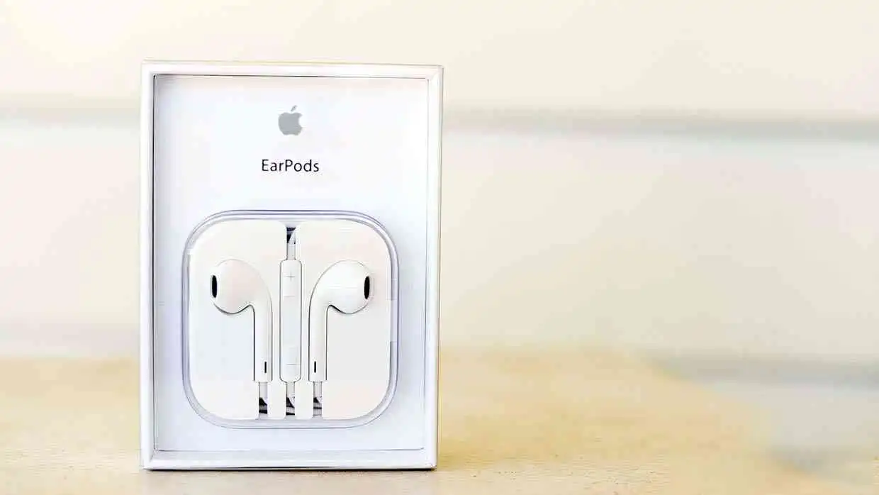 apple earpods hero