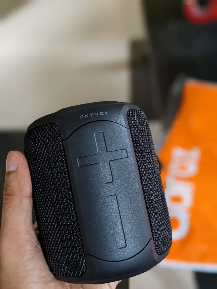SKYVOX Vox Mini Bluetooth Speaker: Buy SKYVOX Vox Mini Bluetooth Speaker in Sri Lanka | ido.lk