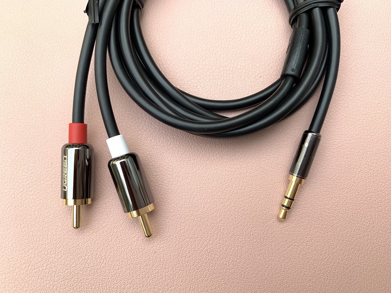 Ugreen's 3.5mm to 2RCA Male Cable AV116/10583 in Sri Lanka | ido.lk