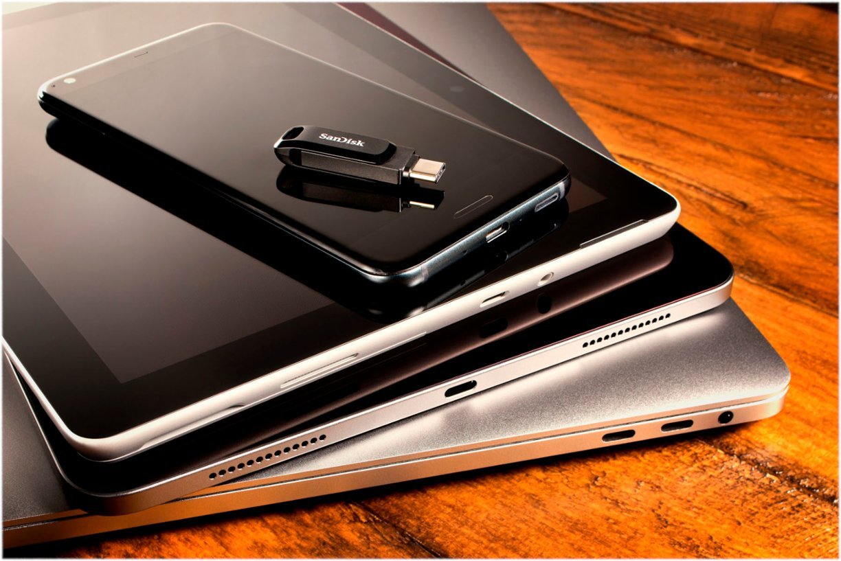 Zoom in on Alt View 16. SanDisk - Ultra Dual Drive Go 128GB USB Type-A/USB Type-C Flash Drive - Black.